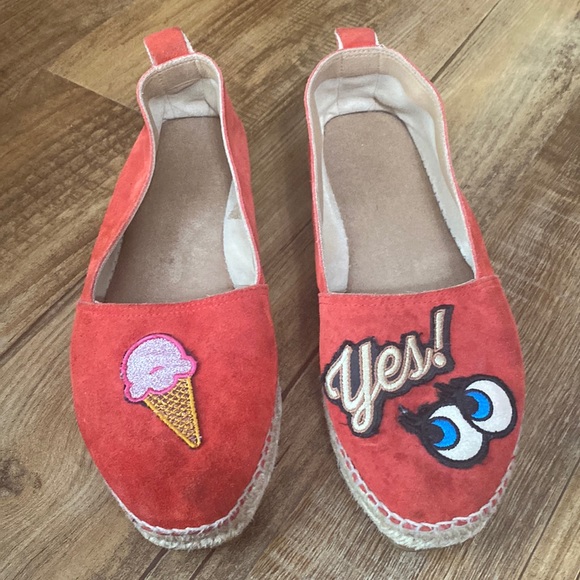 Eva minge red espiradales with quirky patches Made in Spain Size 40 or US 9 - Picture 1 of 8
